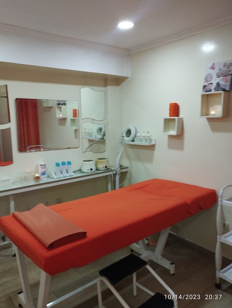 BEAUTE MÈCHE & SILHOUETTE