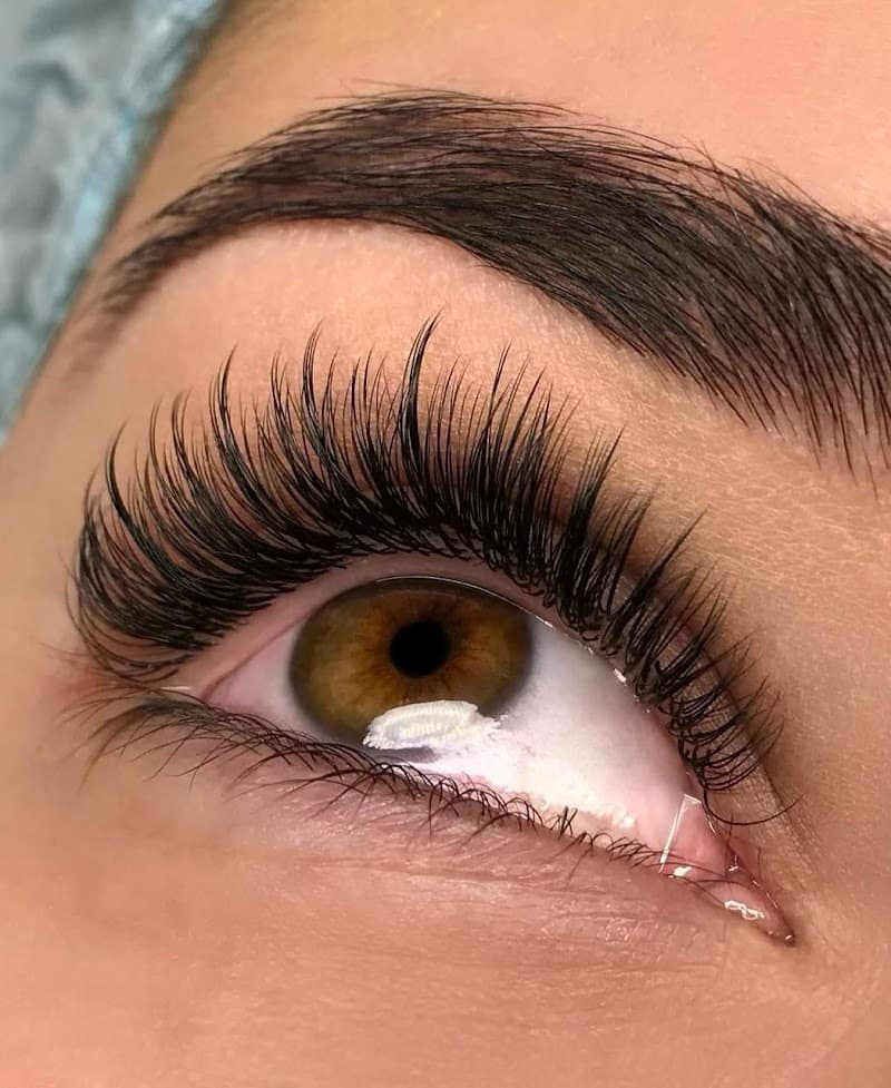 Lena Beauty Clinic – Onglerie Russe & Centre Esthétique Haut de Gamme à Casablanca