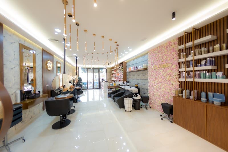 Solyana - Maison de beauté - Salon de coiffure